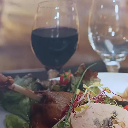 בית נופש Le De Claire Maison Avec Terrasse, Calme Et Confort, Lit King Size Linge Fourni *